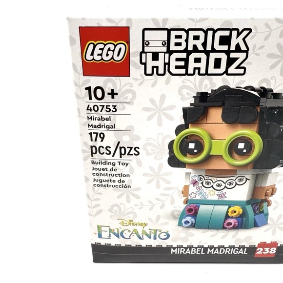 LEGO BrickHeadz 40753 Disney Encanto Mirabel Madrigal New in Box - Retired - Picture 2 of 7